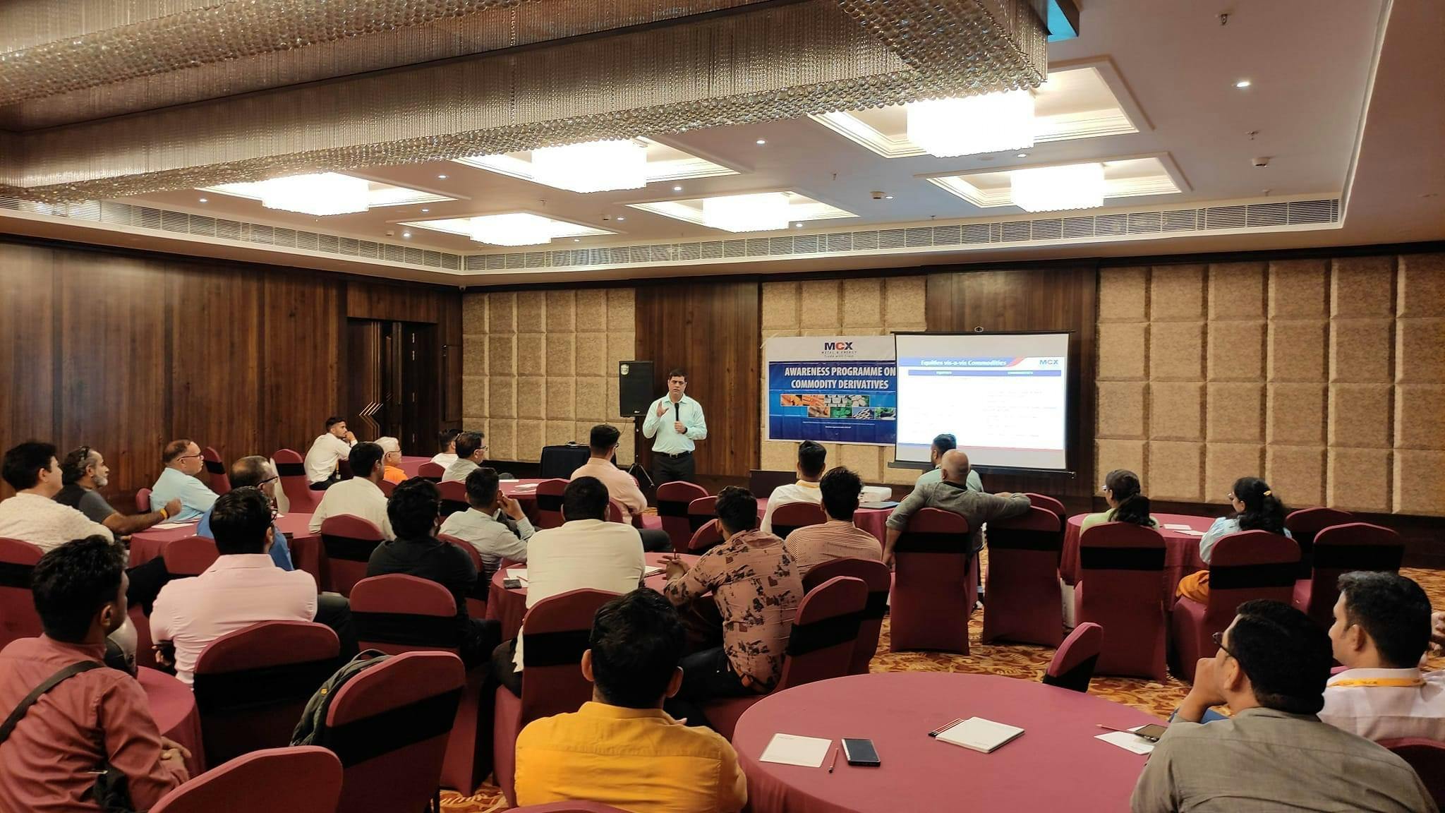 Seminar on Learn the Art of Currency & Commodity Trading